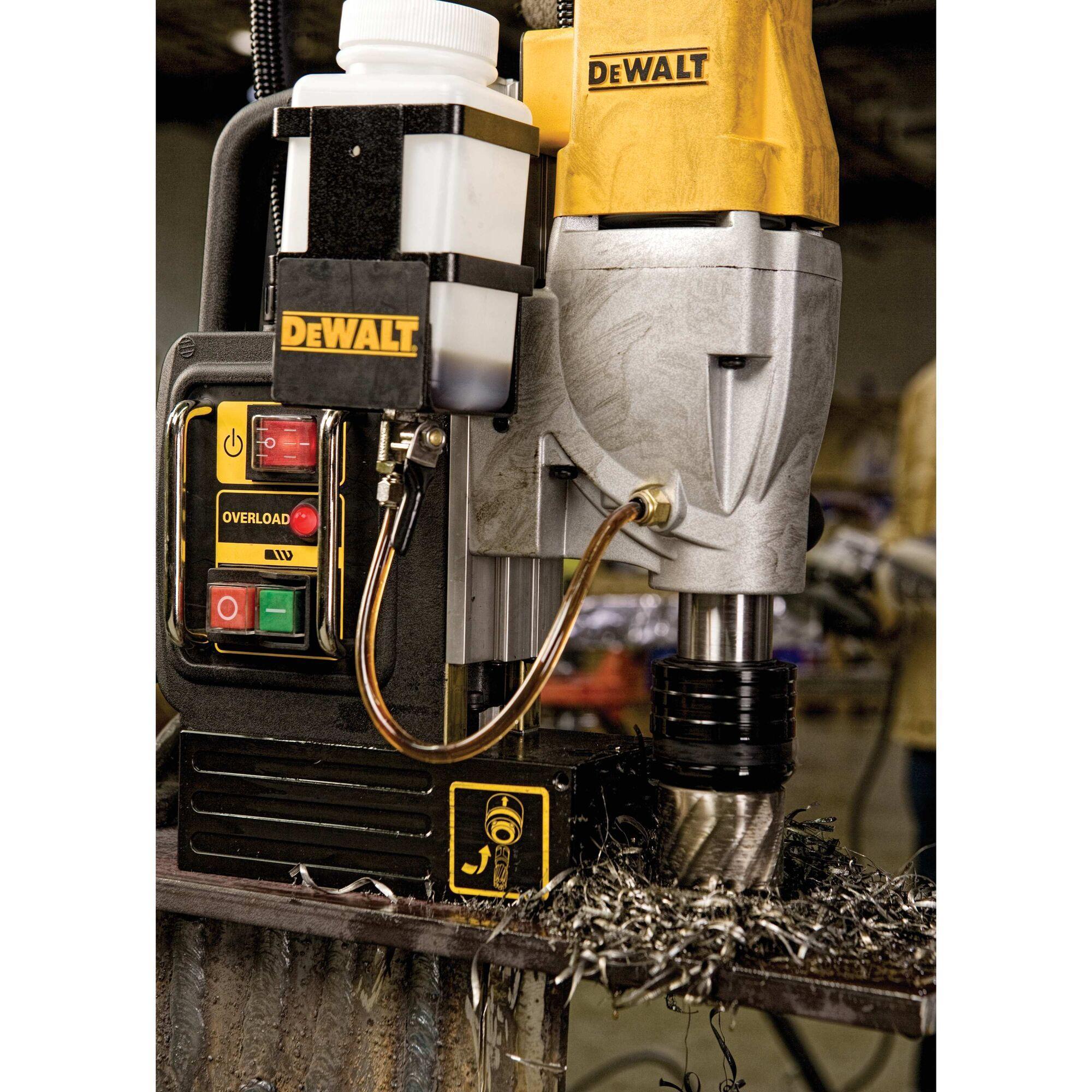 DeWALT® DWE1622K Magnetic Drill Press Kit, 1/2 in Quick-Change Chuck, 120 VAC, 300/450 rpm Speed