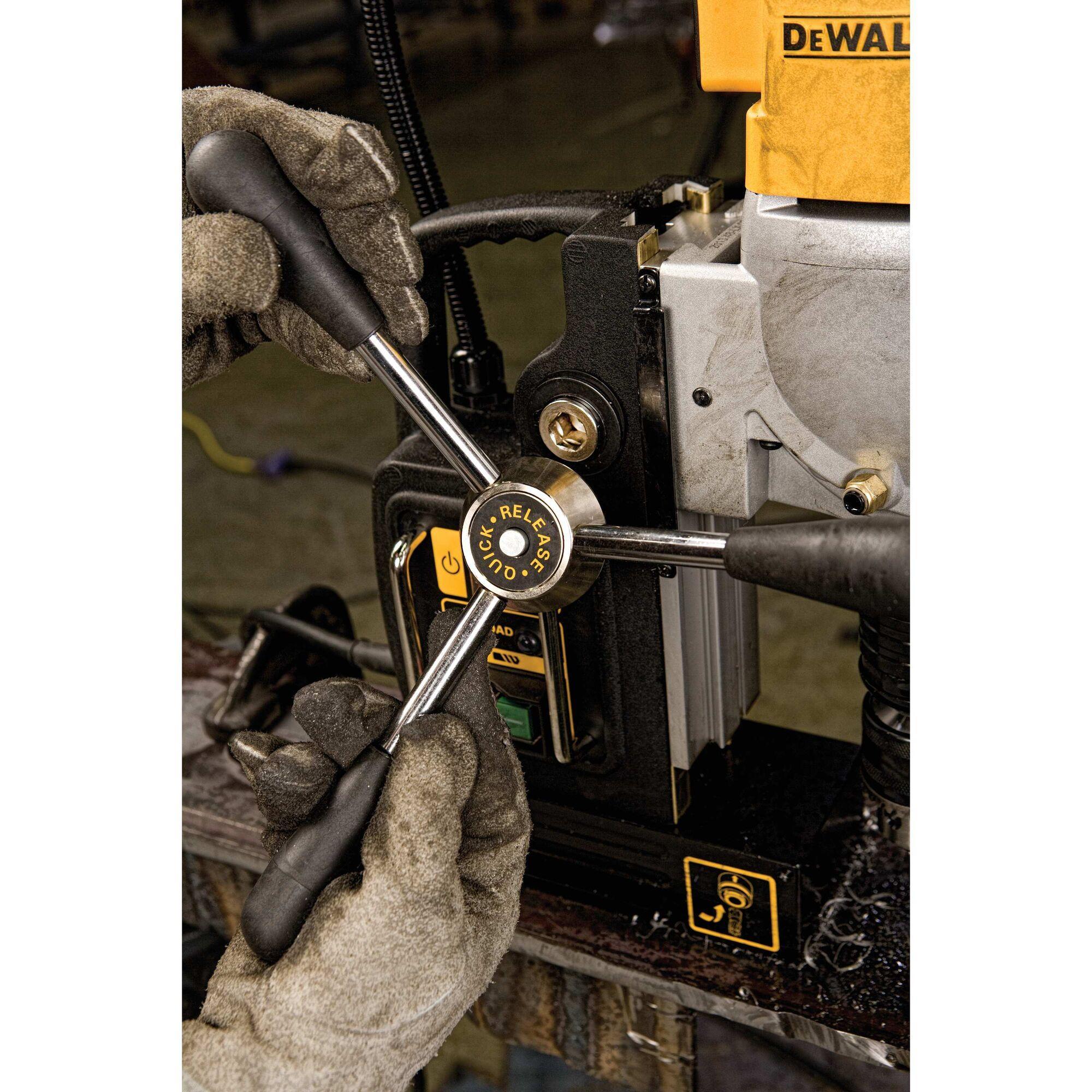 DeWALT® DWE1622K Magnetic Drill Press Kit, 1/2 in Quick-Change Chuck, 120 VAC, 300/450 rpm Speed
