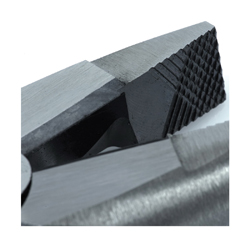 Klein® D213-9NE High Leverage New England Nose Side Cutting Plier, 1.594 in L x 1.25 in W X 0.625 in THK Steel Jaw, Crosshatch Knurled Jaw Surface, 9.33 in OAL