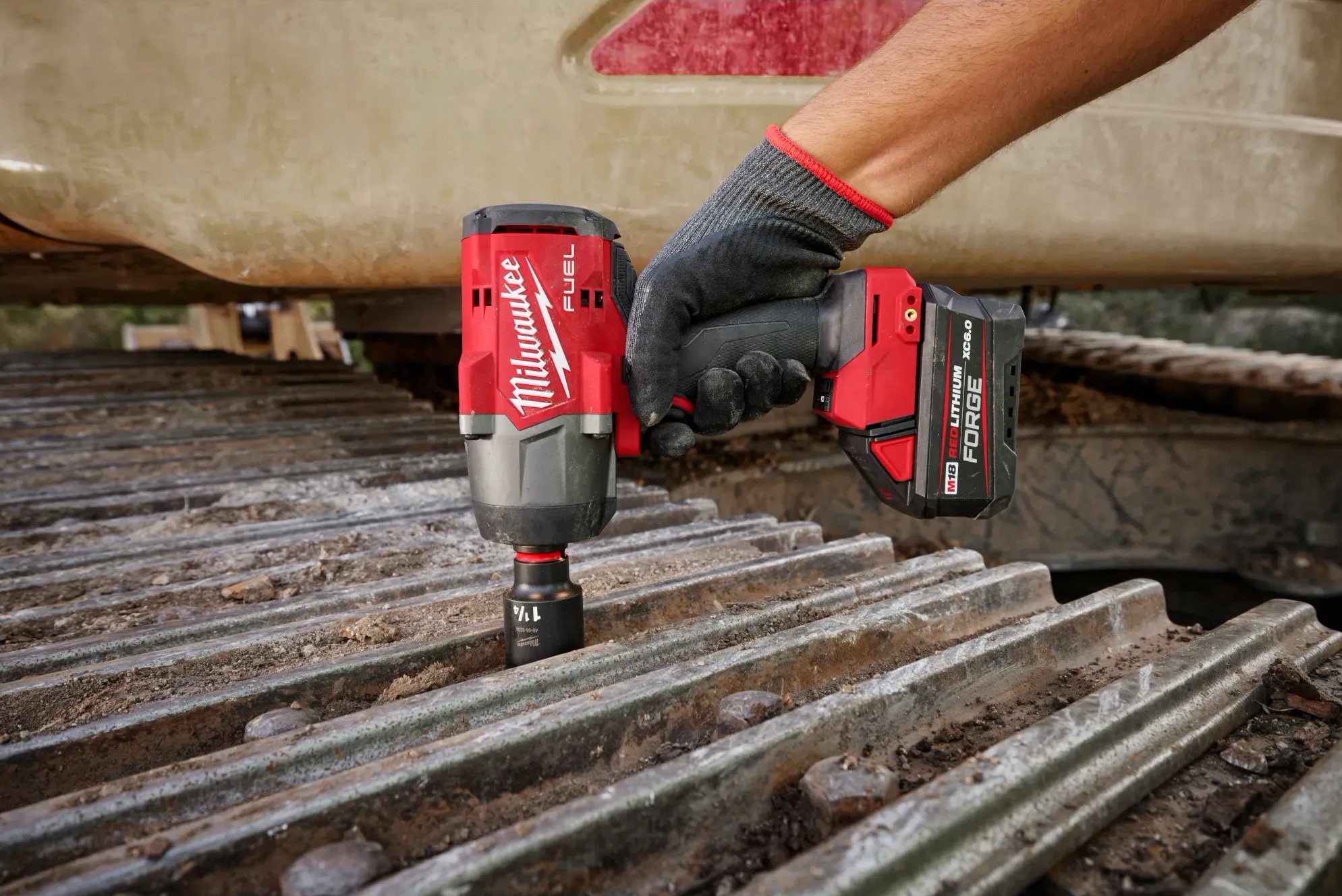 Milwaukee® 2967-20 M18 FUEL™ High Torque Impact Wrench, 1/2 in Drive 4-Mode Drive, 0 to 2400 ipm, 1200 ft-lb Fastening/1600 ft-lb Nut-Busting Torque Rating, 18 V, 7.6 in OAL