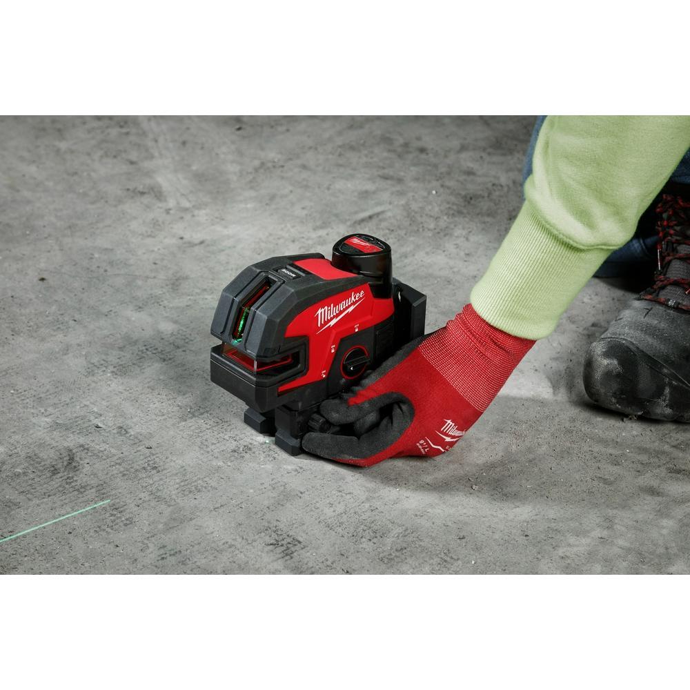 Milwaukee® 3624-21 Laser level, +/- 1/8, 33 in/ft Accuracy, Glass-Filled Nylon Housing