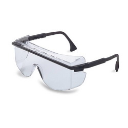 Uvex® by Honeywell S2500C Astrospec® 3001 Lightweight Safety Eyewear, Uvextreme® Anti-Fog, Clear Lens, OTG Frame, Black, Nylon Frame, Polycarbonate Lens, ANSI Z87.1-1989, ANSI Z87.1-2003, CSA Z94.3, CA 18828, Military V0